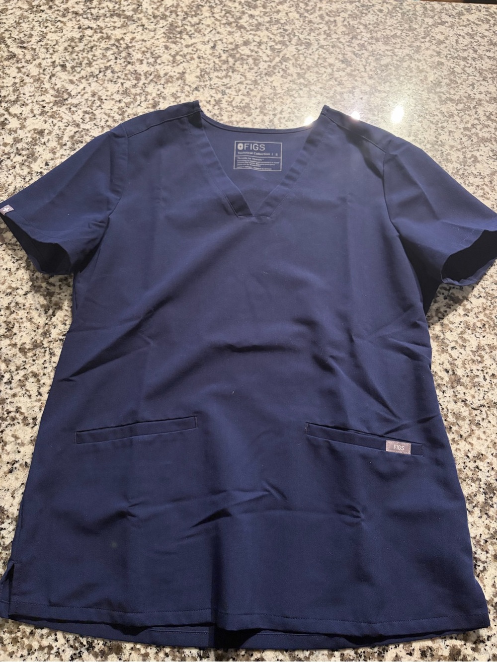FIGS Navy V-Neck Short Sleeve Scrub Top